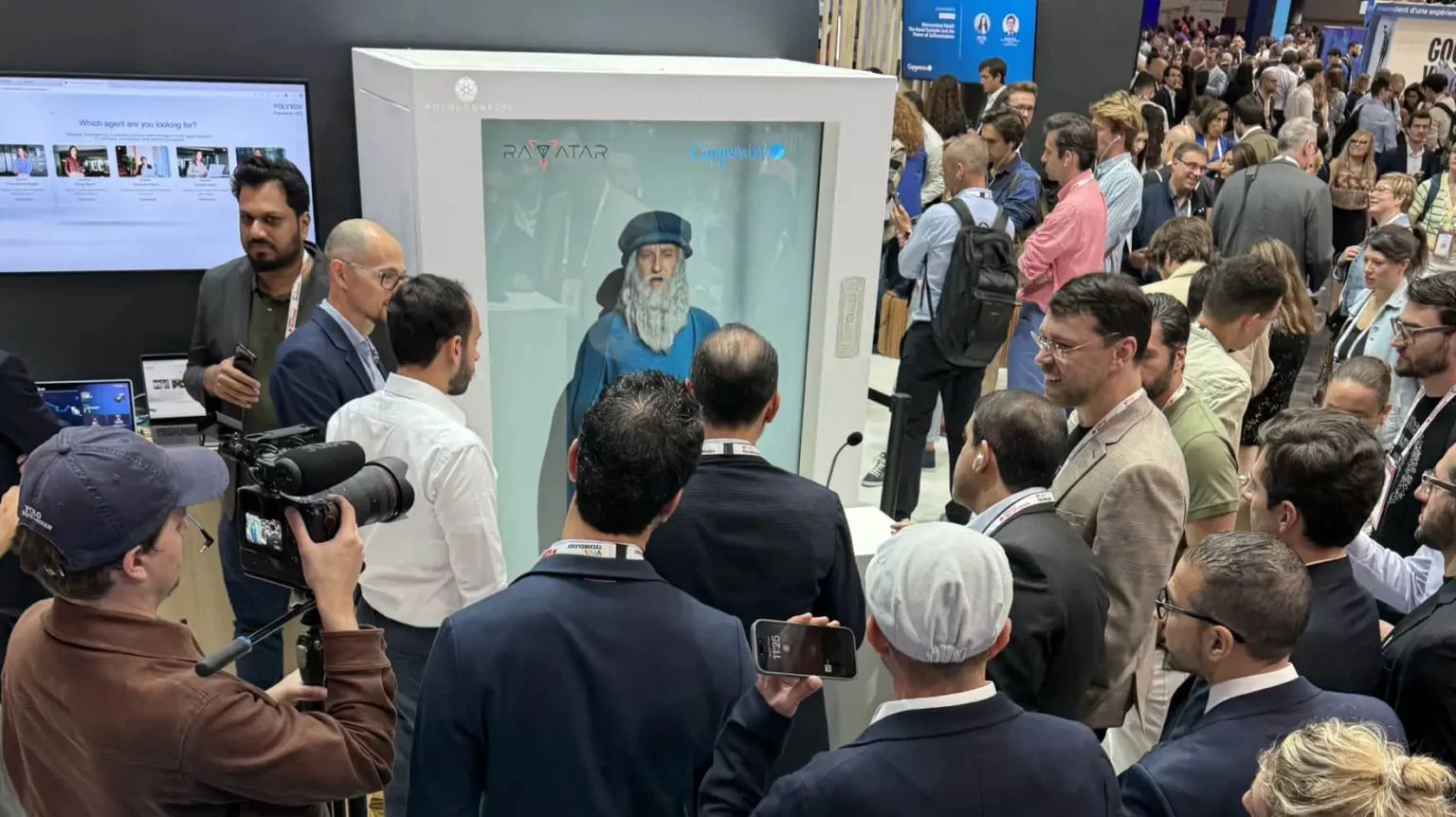 RAVATAR holographic booth featuring Leonardo da Vinci AI avatar at a live event